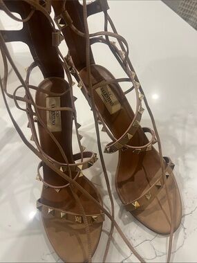 Valentino Brown Leather Rockstud Lace-Up Heels with Gold Studs size 39